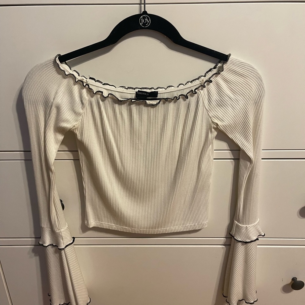 Fuse small forever 21 long sleeve crop top